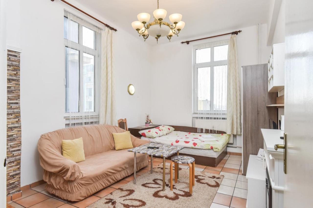 Historical Lion'S Bridge 1-Bedroom Apartment By Flat Mаnager Sofia Luaran gambar